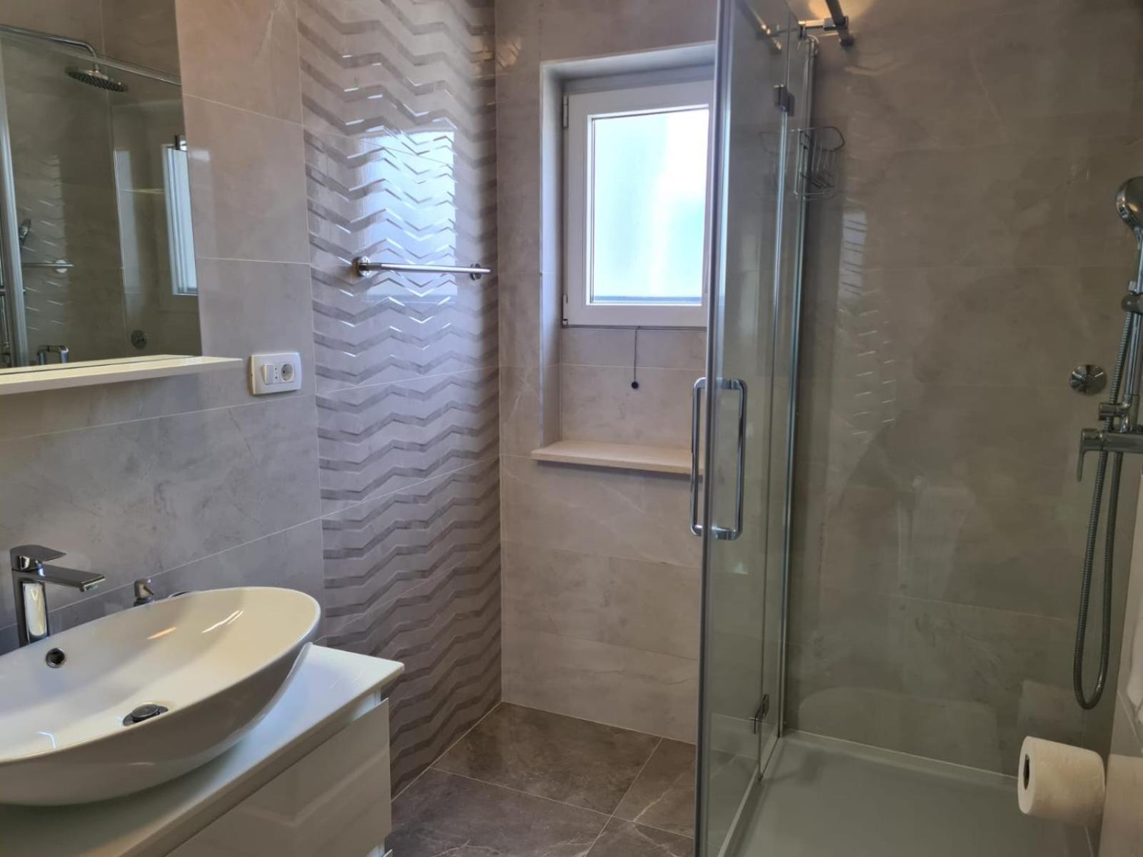 Apartments Jelena Supetar - Four Apartments - A Small House With A Private Yard - Two-Room Apartment With A Sea View - Studio Apartment - Two-Room Apartment With Garden View- Free Parking Dış mekan fotoğraf