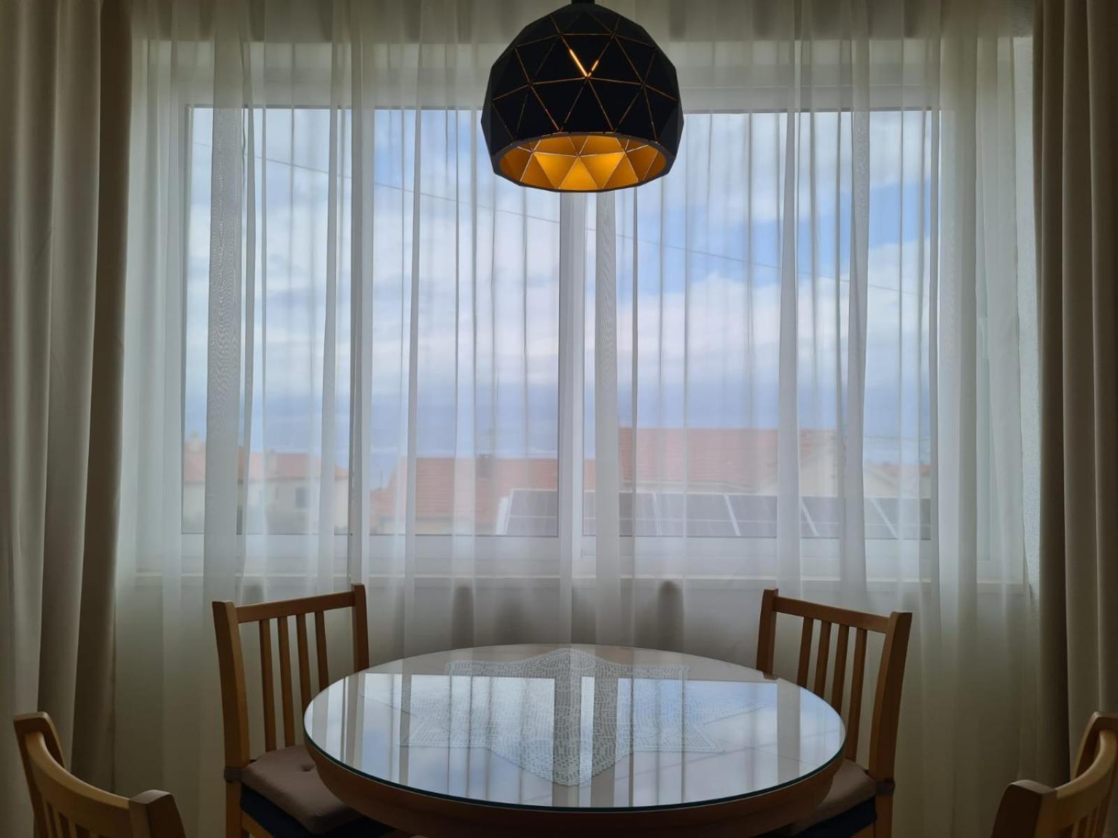 Apartments Jelena Supetar - Four Apartments - A Small House With A Private Yard - Two-Room Apartment With A Sea View - Studio Apartment - Two-Room Apartment With Garden View- Free Parking Dış mekan fotoğraf