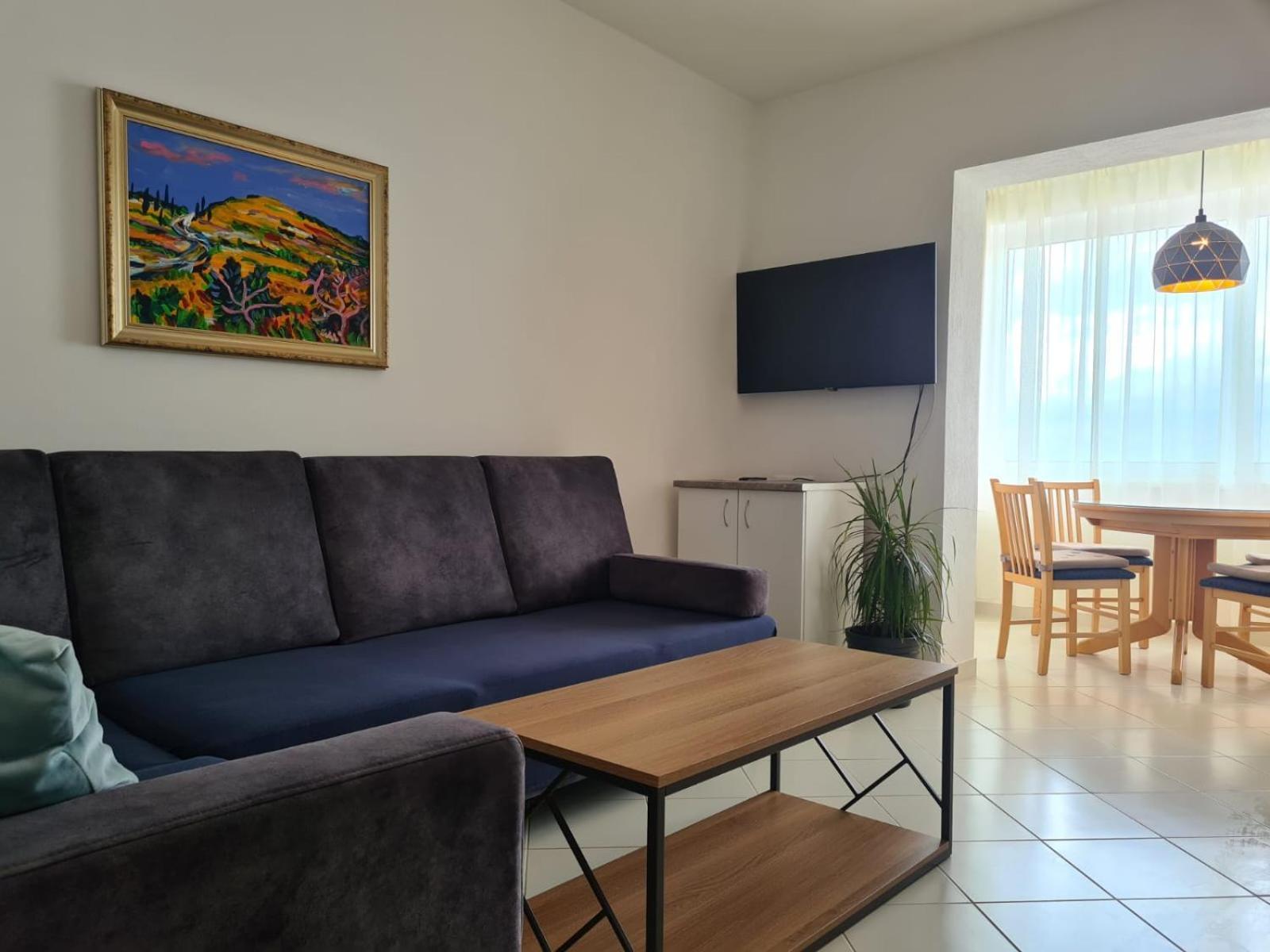 Apartments Jelena Supetar - Four Apartments - A Small House With A Private Yard - Two-Room Apartment With A Sea View - Studio Apartment - Two-Room Apartment With Garden View- Free Parking Dış mekan fotoğraf