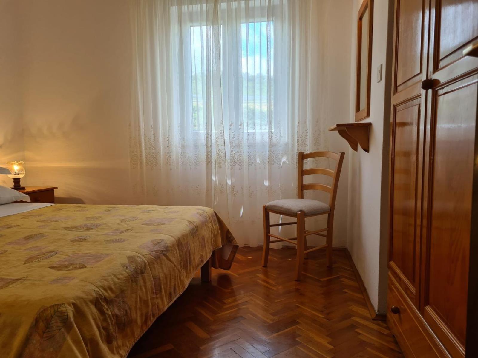 Apartments Jelena Supetar - Four Apartments - A Small House With A Private Yard - Two-Room Apartment With A Sea View - Studio Apartment - Two-Room Apartment With Garden View- Free Parking Dış mekan fotoğraf