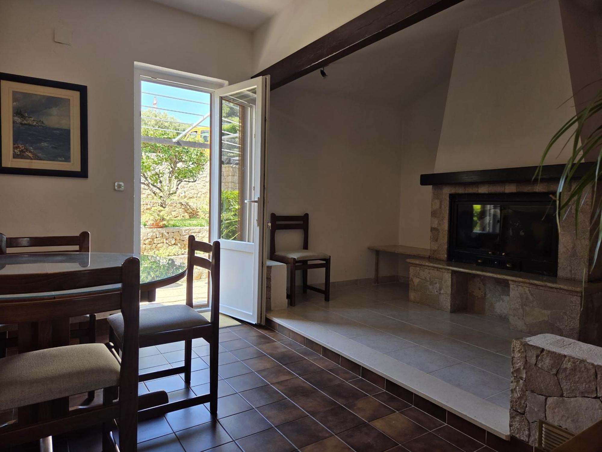 Apartments Jelena Supetar - Four Apartments - A Small House With A Private Yard - Two-Room Apartment With A Sea View - Studio Apartment - Two-Room Apartment With Garden View- Free Parking Dış mekan fotoğraf